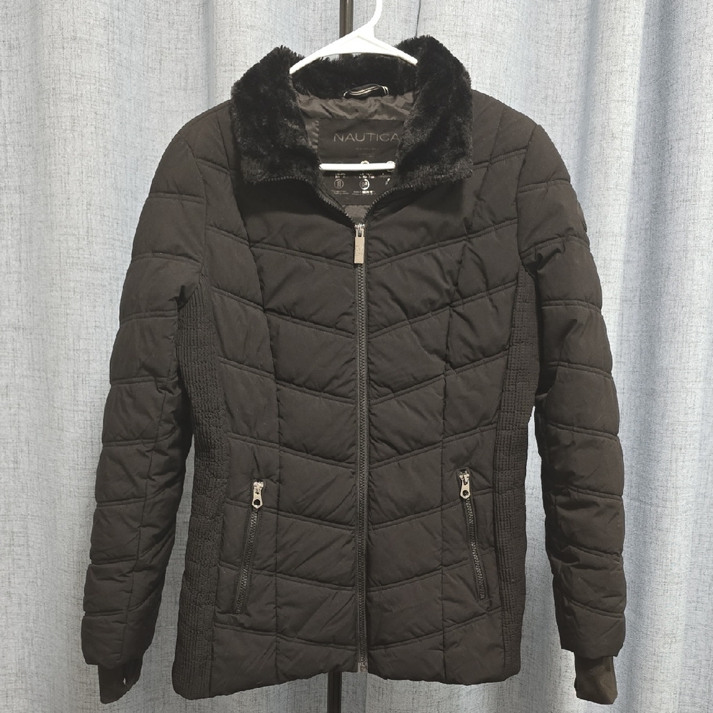 Nautica Women's Black Puffer Coat Size‎ Medium With Faux Fur Collar